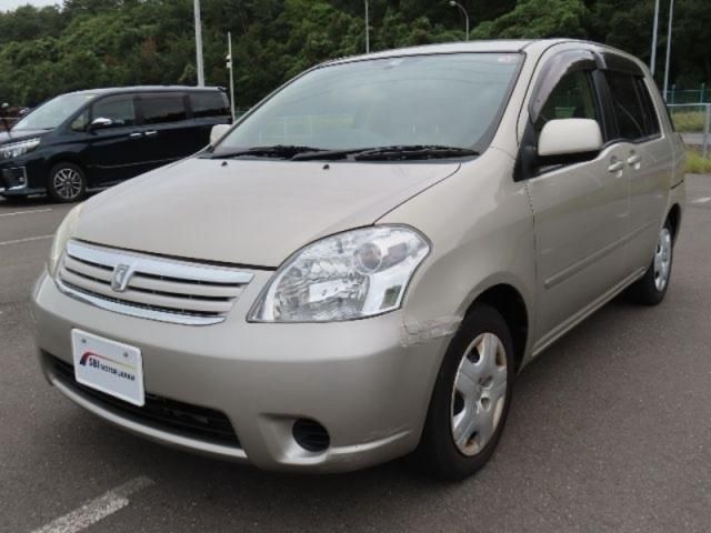 TOYOTA RAUM 2003