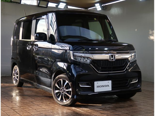 HONDA N BOX CUSTOM 2018