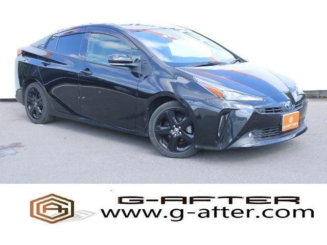 TOYOTA PRIUS 2021