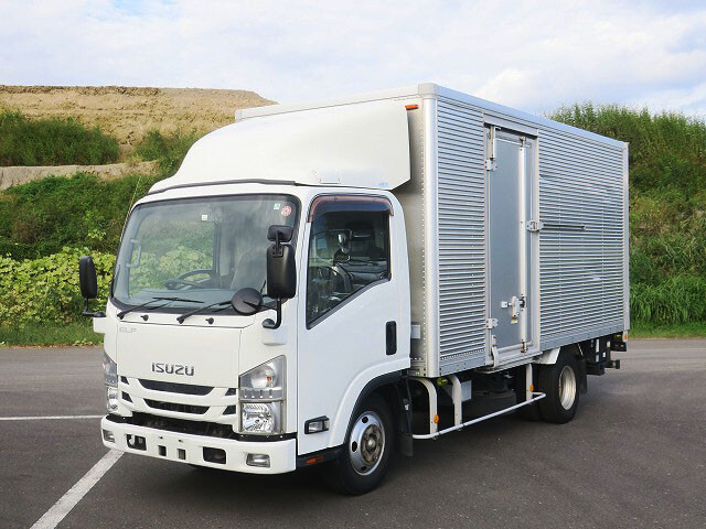 Isuzu ELF 2015