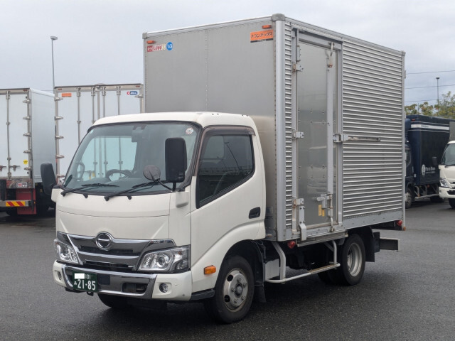 Hino DUTRO 2021