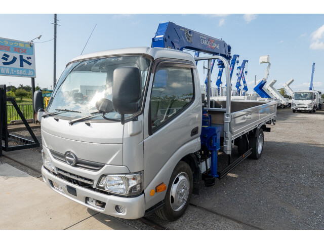 Hino DUTRO 2018