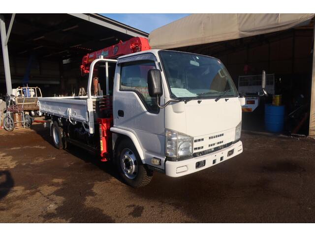 Isuzu ELF 2012