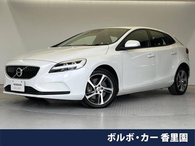 VOLVO V40 2017