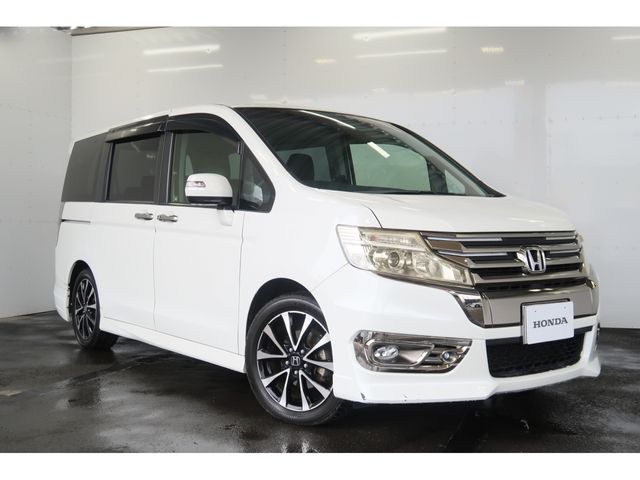 HONDA STEPWAGON SPADA 2013