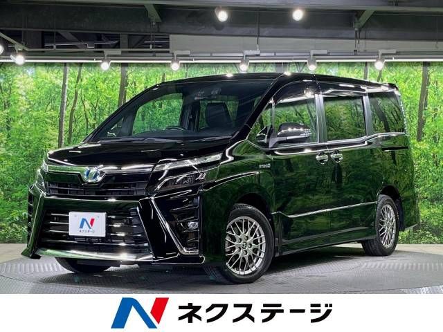 TOYOTA VOXY HYBRID 2019