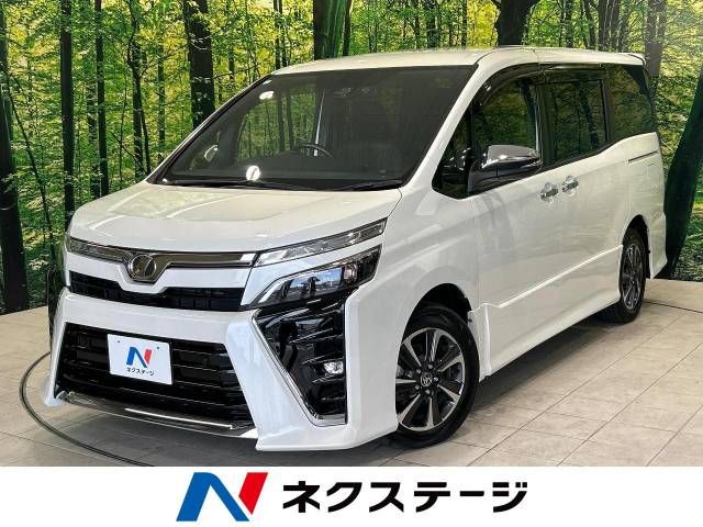 TOYOTA VOXY 2020