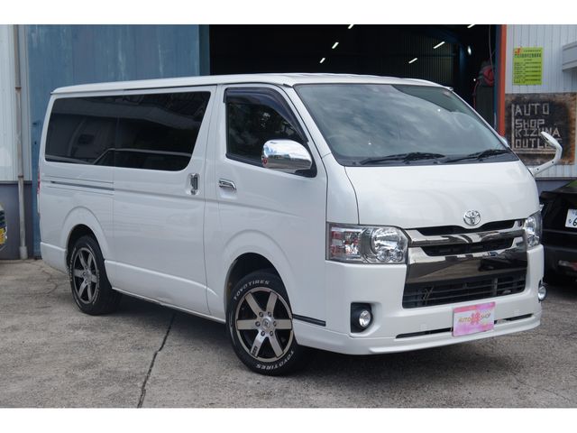 TOYOTA HIACE van 2WD 2017