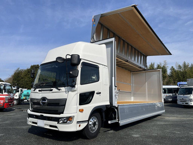 Hino RANGER 2023