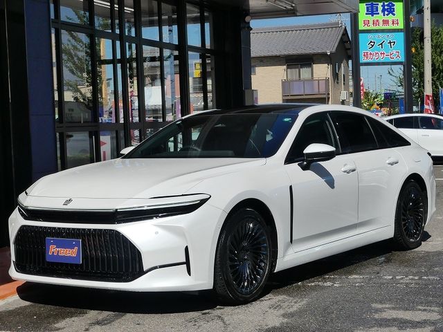 TOYOTA CROWN sedan hybrid 2024