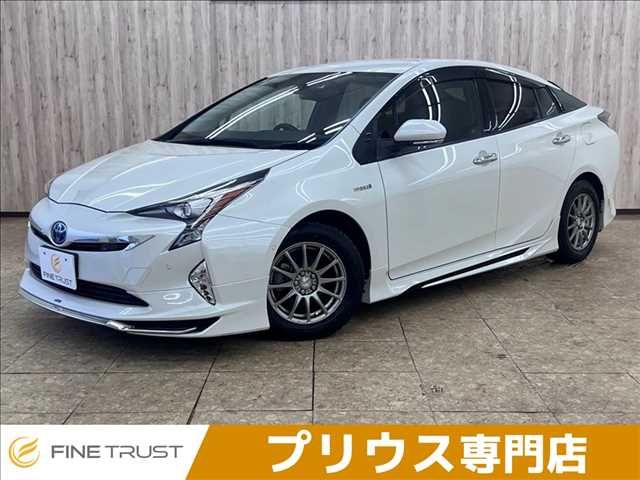 TOYOTA PRIUS 2016