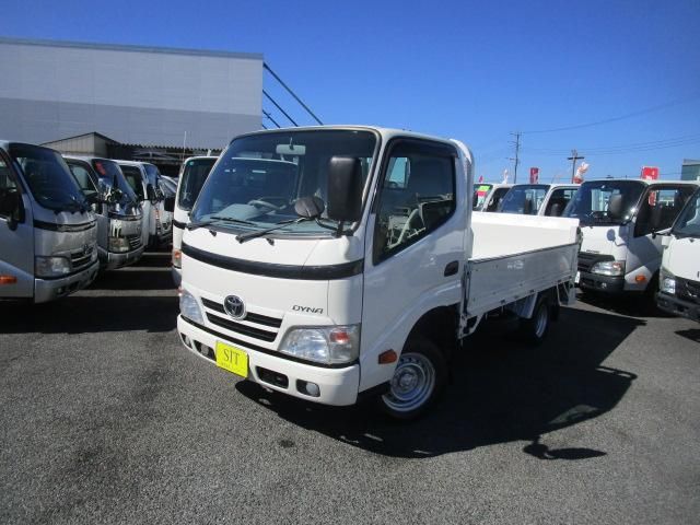 TOYOTA DYNA 2012