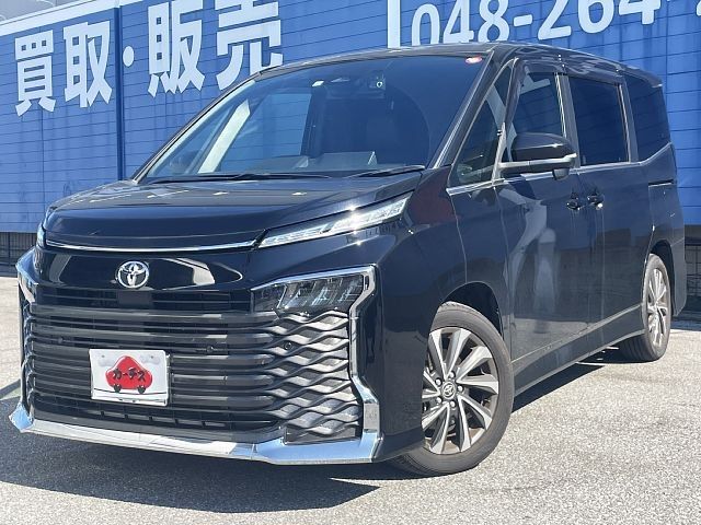 TOYOTA VOXY 2022