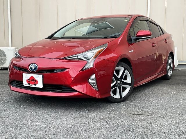 TOYOTA PRIUS 2016