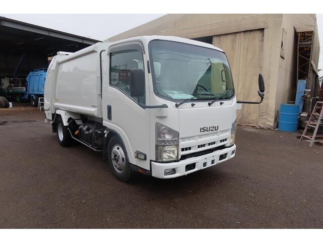 Isuzu ELF 2010