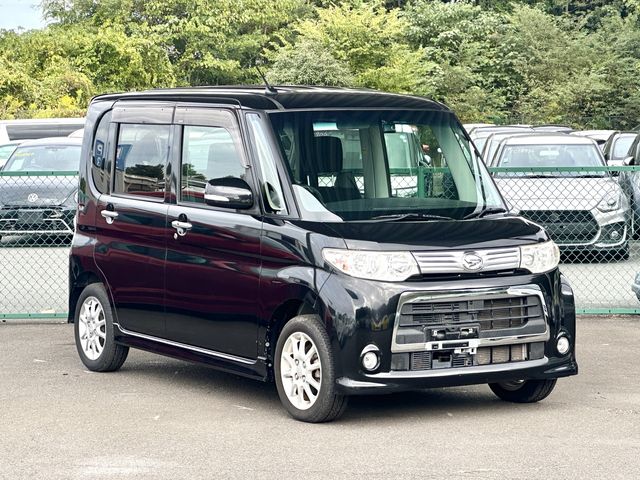 DAIHATSU TANTO CUSTOM 2013