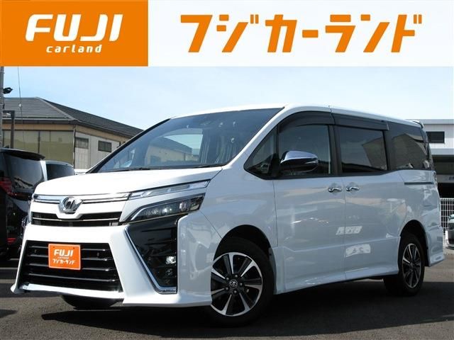 TOYOTA VOXY 4WD 2019