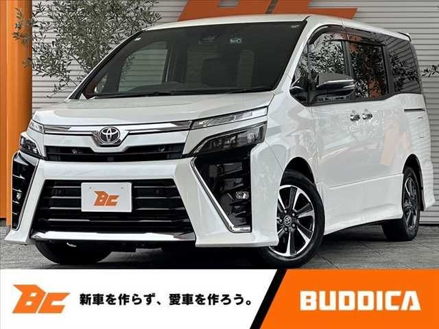 TOYOTA VOXY 2021