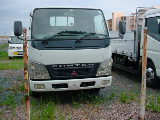 Mitsubishi CANTER 2004