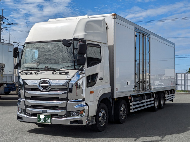 Hino PROFIA 2021