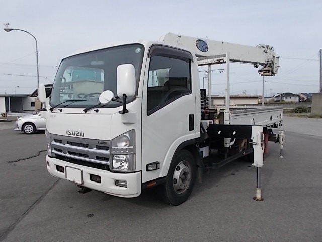 Isuzu ELF 2012