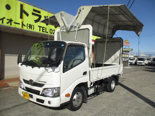 NISSAN NV350 CARAVAN 4WD 2013