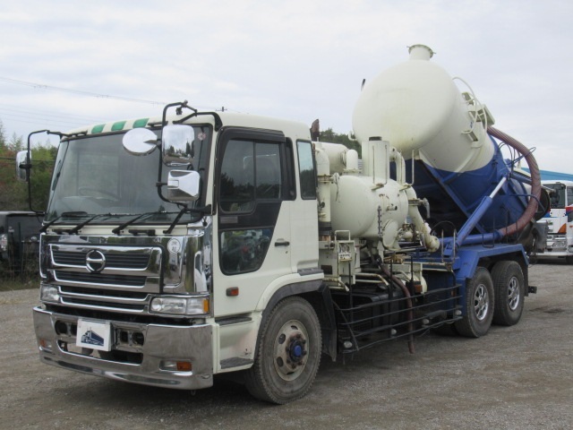 Hino PROFIA 2000