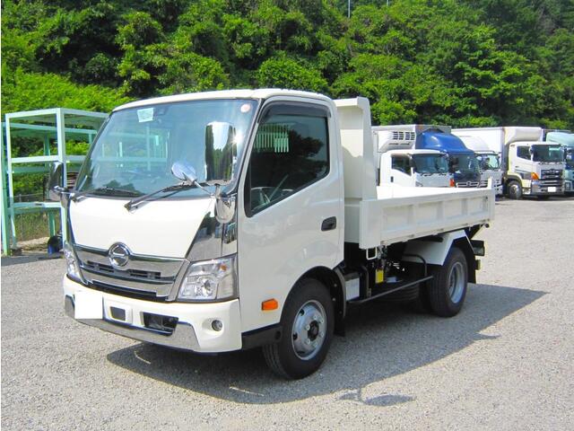 Hino DUTRO 2024