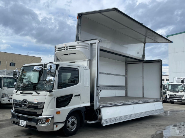 Hino RANGER 2023