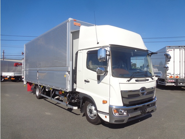 Hino RANGER 2023