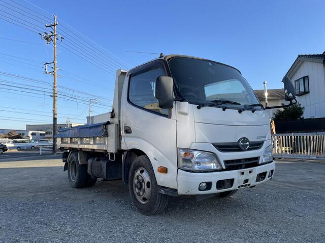 Hino DUTRO 2014