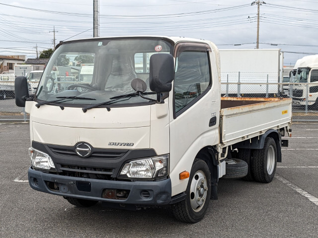 Hino DUTRO 2017