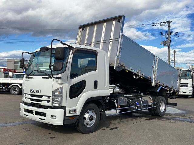 Isuzu FORWARD 2020