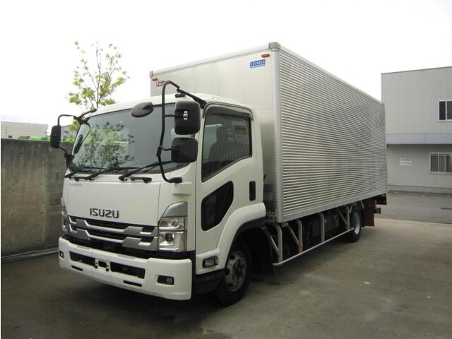 Isuzu FORWARD 2021