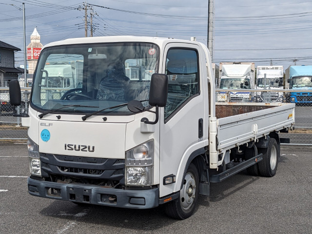 Isuzu ELF 2017