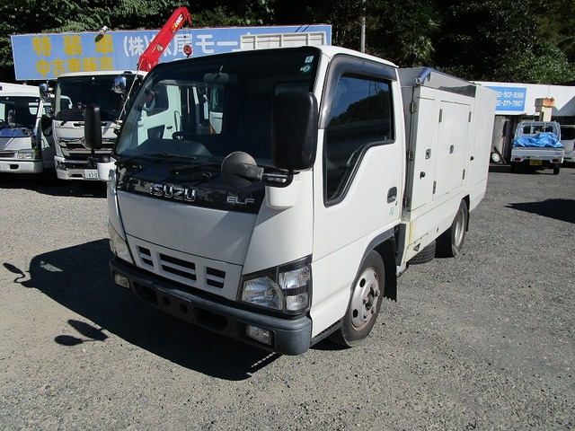 Isuzu ELF 2005