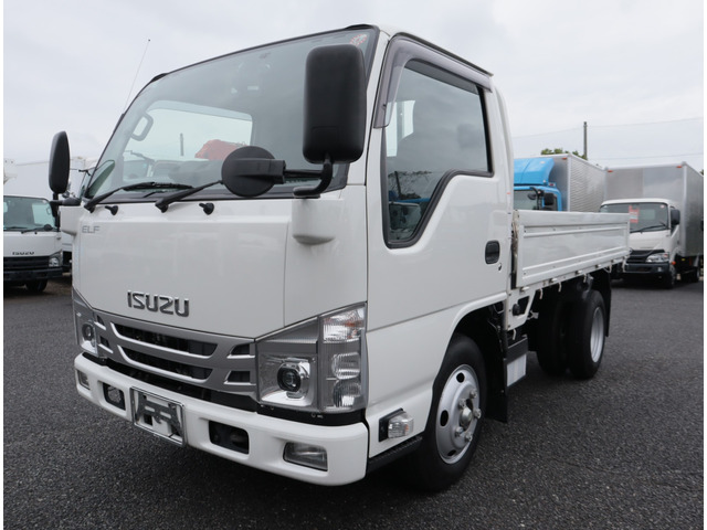 Isuzu ELF 2021