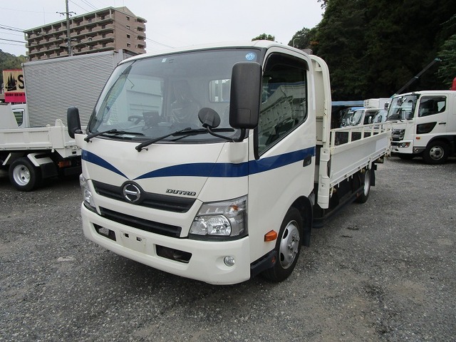 Hino DUTRO 2015