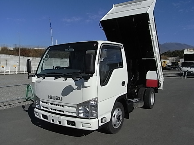 Isuzu ELF 2013