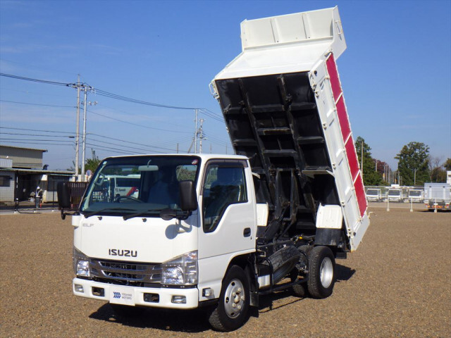 Isuzu ELF 2020