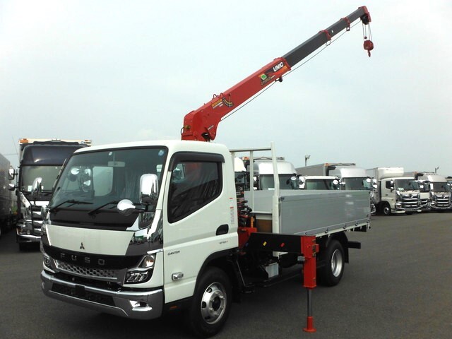 Mitsubishi CANTER 2023