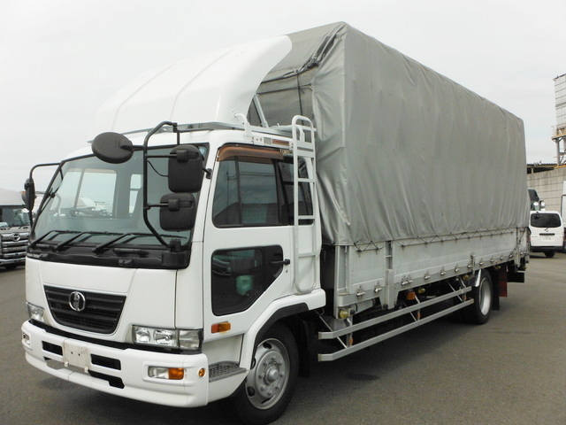 UD Trucks CONDOR 2006