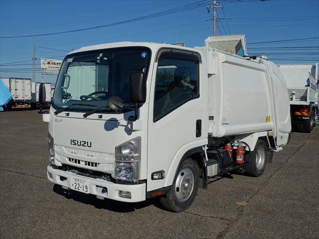 Isuzu ELF 2017