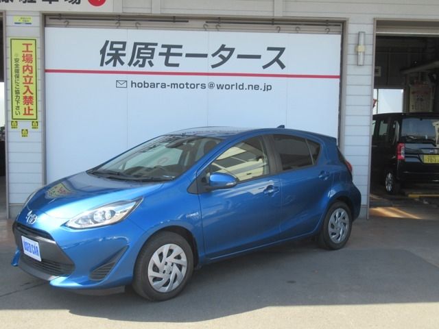 TOYOTA AQUA 2019