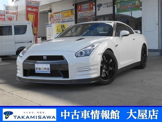 NISSAN GT-R 2015