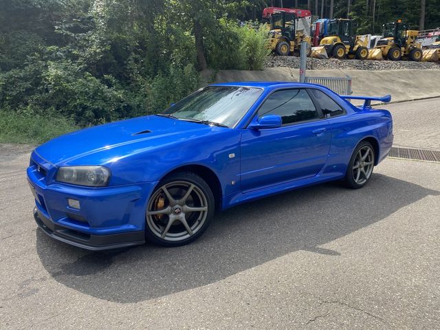 NISSAN SKYLINE GT-R 2001