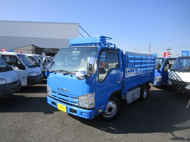 ISUZU ELF 2013