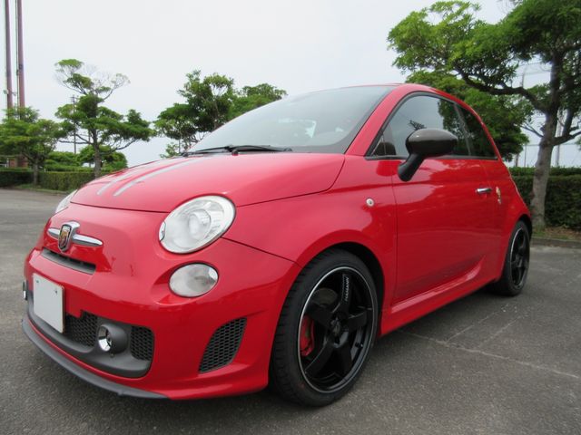 FIAT ABARTH 695 2011