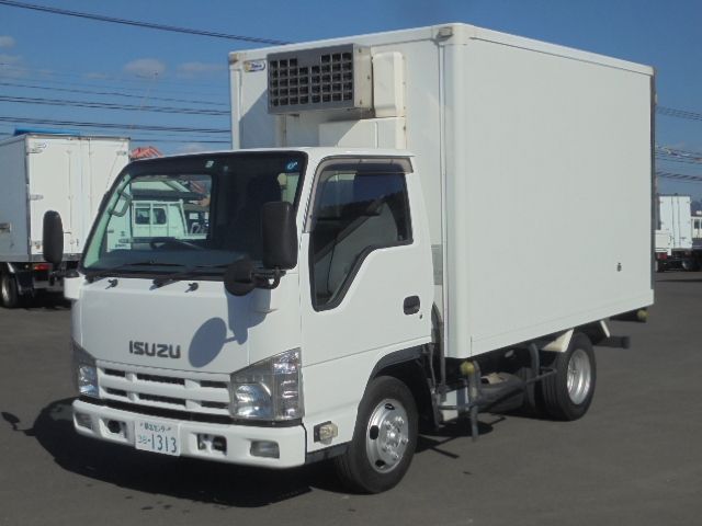 ISUZU ELF 2013