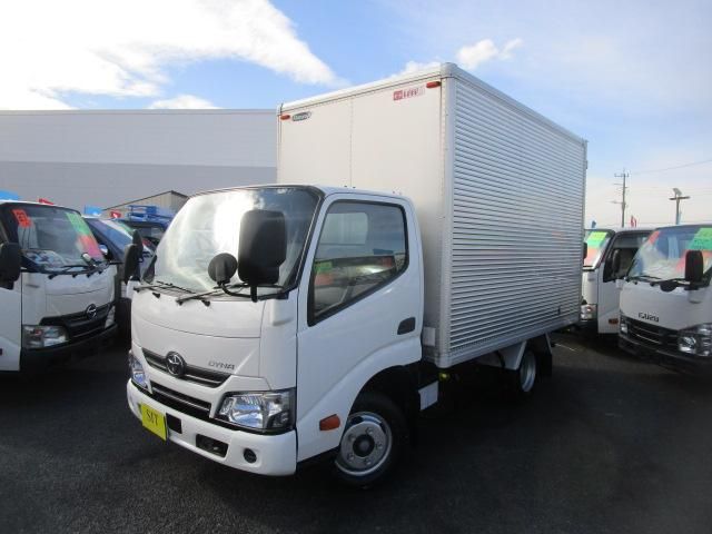 TOYOTA DYNA 2018